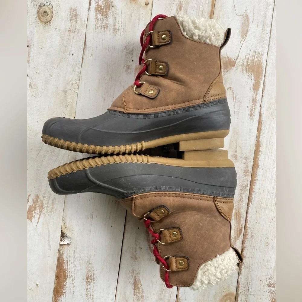 TOMMY HILFIGER duck boots faux fur preppy gorpcore streetwear brown sz 10 EUC